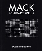 MACK. SCHWARZ WEISS. Tuschezeichnungen & Holzskulpturen [signiertes Exemplar]
