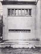 FELIX DROESE. Haus der Waffenlosigkeit. BUNDESREPUBLIK DEUTSCHLAND [Widmungsexemplar]