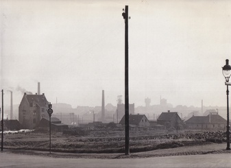 PATHOS SACHLICHKEIT. Die Entdeckung der Schönheit der Industriekultur. Meisterwerke der Fotografie von: Albert Renger-Patzsch, Karl Blossfeldt, August Sander, Chargesheimer, Bernd und Hilla Becher