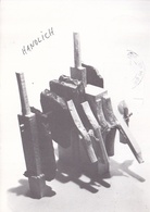 PETER STOBBE. 2 Einladungskarten/ invitation cards: Galerie Baumgarten 1985/  Der Terror der Plätze 1985. Beigabe: ÖSTERREICHABEND 1991