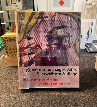 Kunst der sechziger Jahre. 5. erweiterte Auflage/ Art of the Sixties, 5th revised edition.Sammlung Ludwig im Wallraf-Richartz-Museum Köln 1971