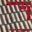 Photographie und Bauhaus. Mit Texten von Gerhard Glüher und Suzanne E. Pastor. Katalog 3/4 1986.