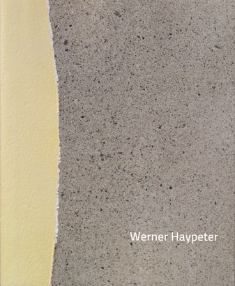 Kunst im Dialog: Werner Haypeters Installation im Foyer des Ausbildungszentrums der MC-Bauchemie in Bottrop