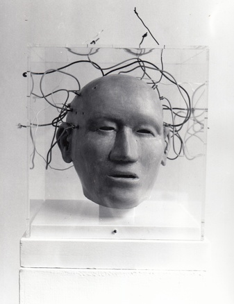 Siegfried Neuenhausen. Menschen-Stücke [mit beil. Photographie]